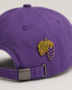 NUVAS Pin + Uvas